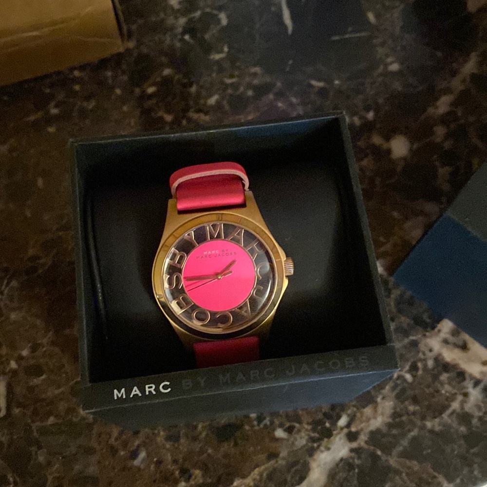 Marc jacobs hot ponk watch rose gold